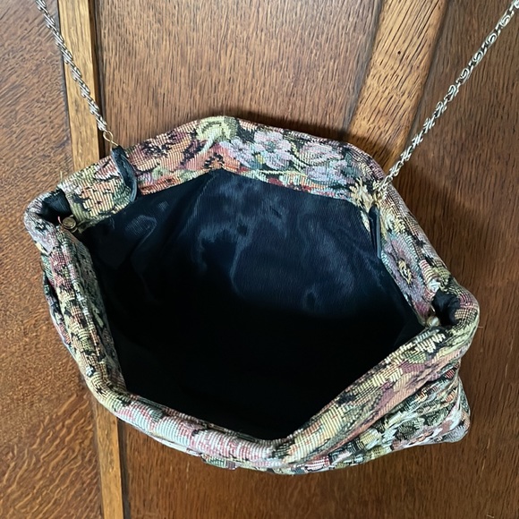 Vintage Floral Tapestry Shoulder Bag - Picture 5 of 7